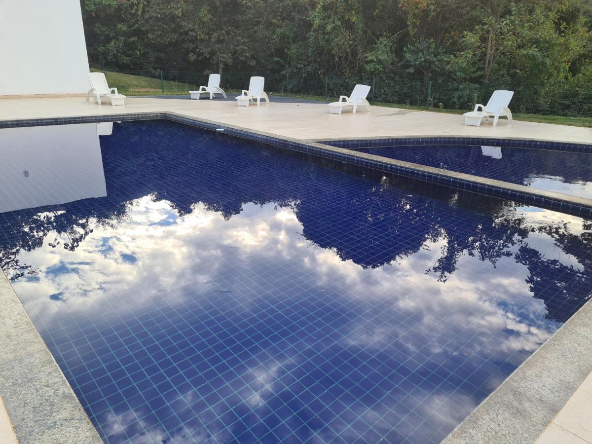 Escarpas Do Lago Vista Privilegiada Capitólio 外观 照片